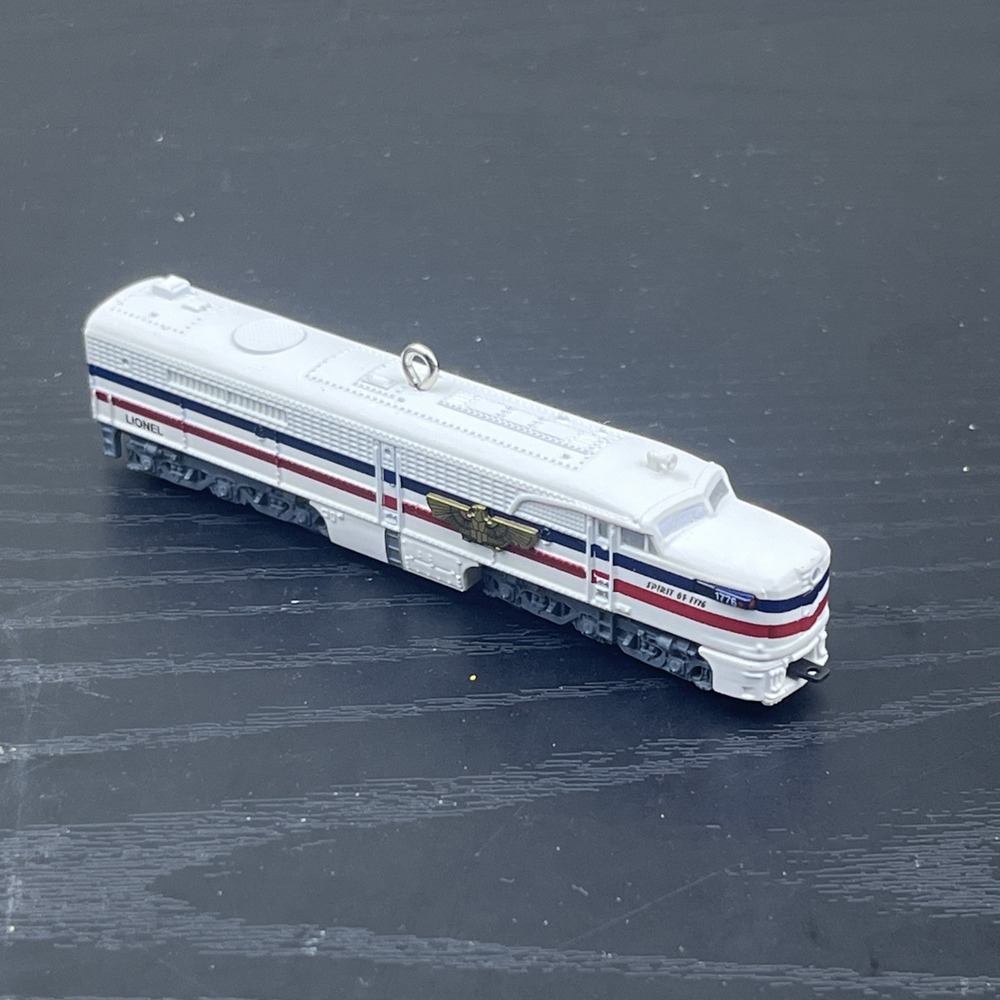 Hallmark Keepsake 2007 Lionel Freedom Train Observation Car Ornament #12
